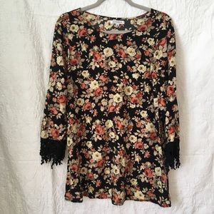 SOLD Boho tunic with crochet trimmed sleeves